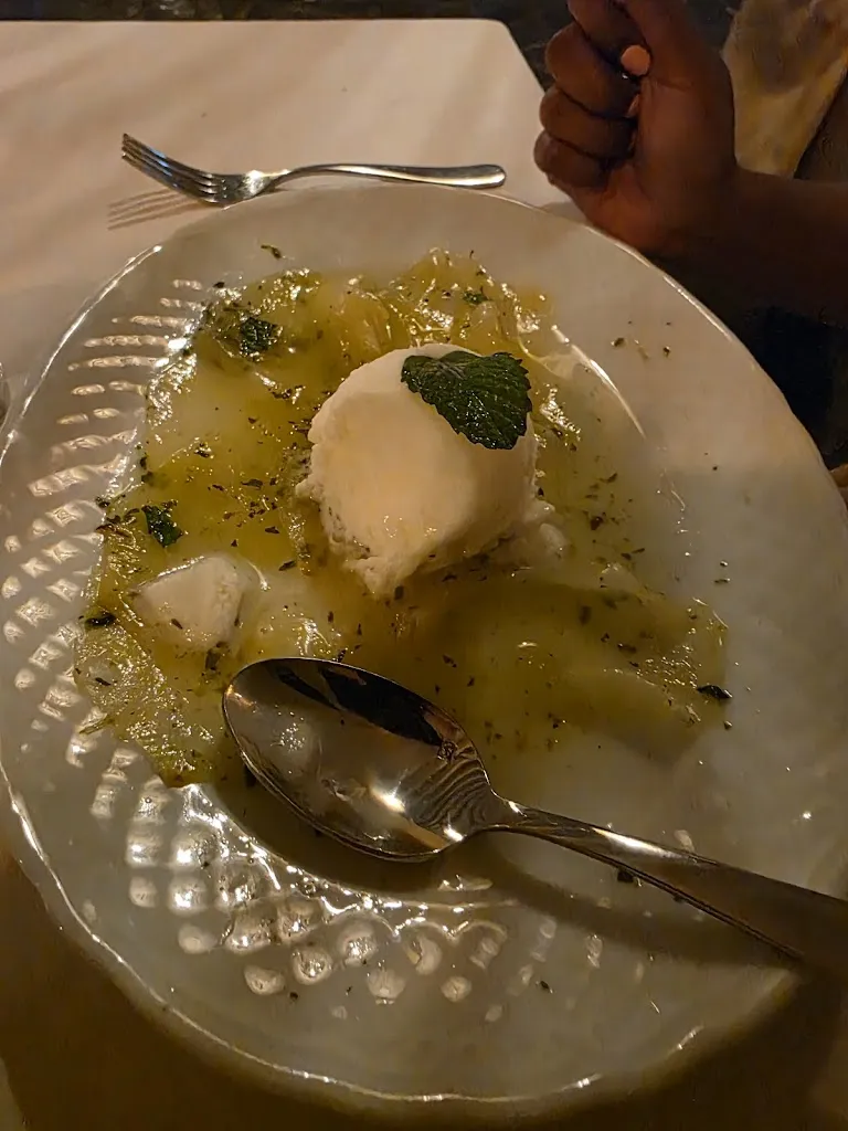 Matthew Forbeck_MUXACHO_Puerto de Santa Cruz_review