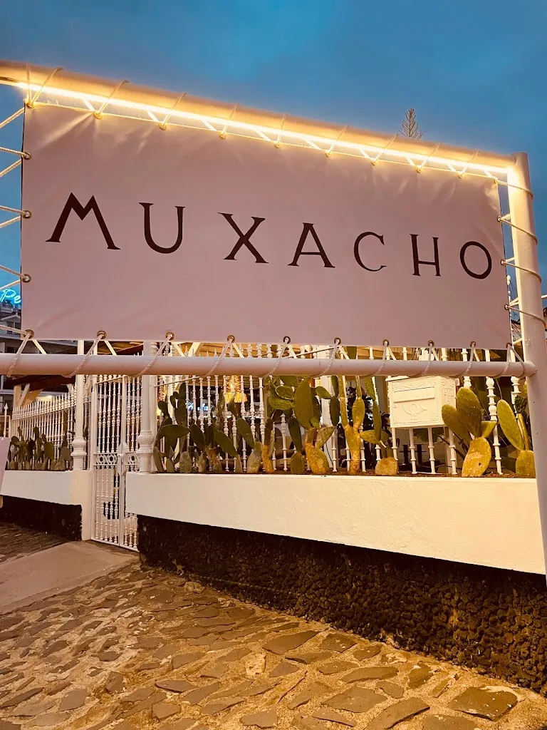 MUXACHO restaurant in Puerto de Santa Cruz