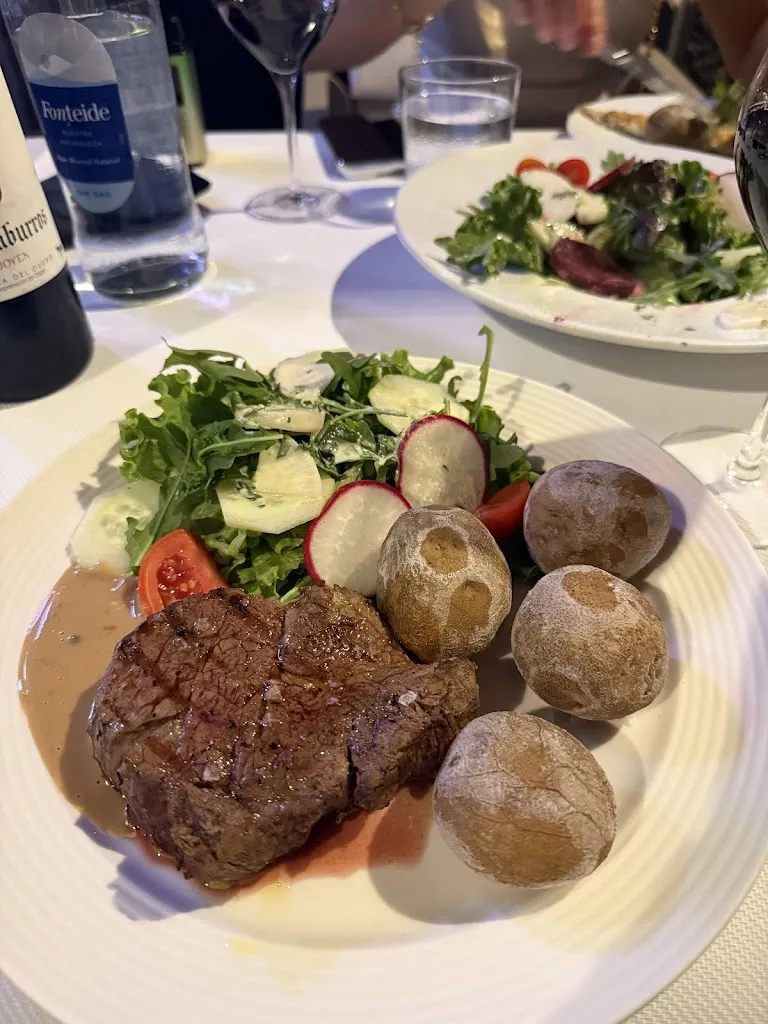 Ramin J_KAFKA_Puerto de Santa Cruz_review