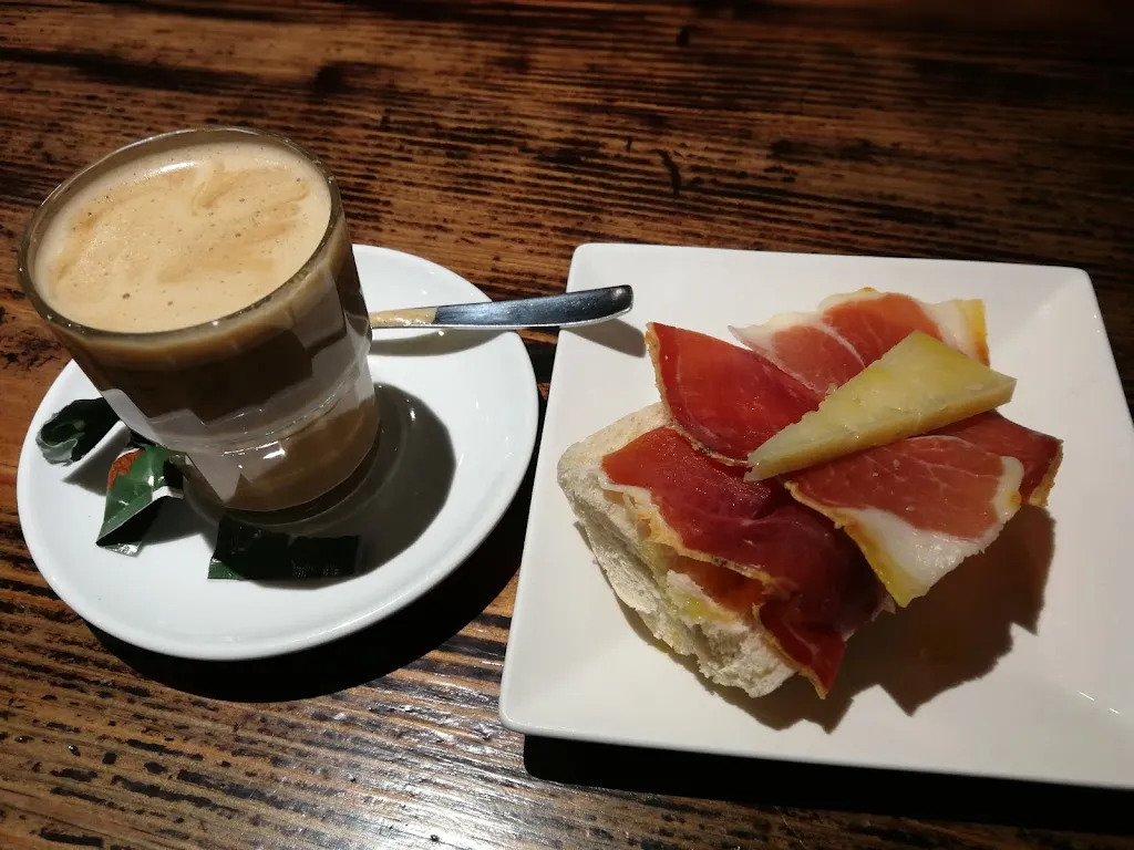 El Dolar_Santibáñez el Bajo_slider_image_2