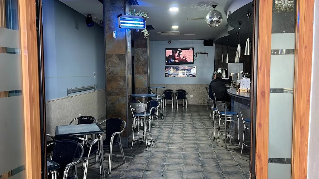 Bar Big Bang_Santibáñez el Bajo_slider_image_1