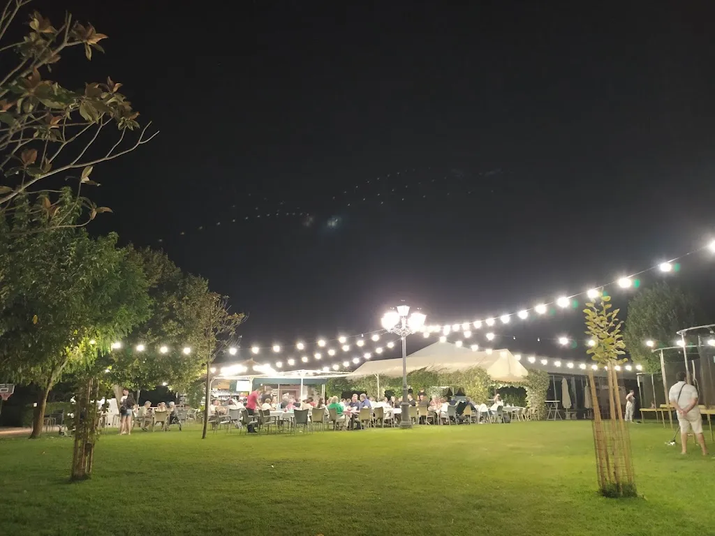 Hostal Los Rosales ristorante a Tejeda de Tiétar