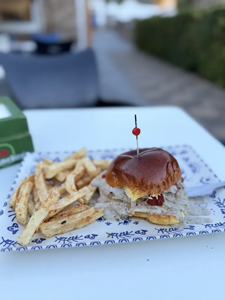 Tonymadrid Photobiker_Los Pininus_Serradilla_review