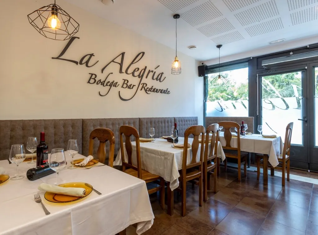 Restaurante Serradilla. La Alegria-extremeño ristorante a Serradilla