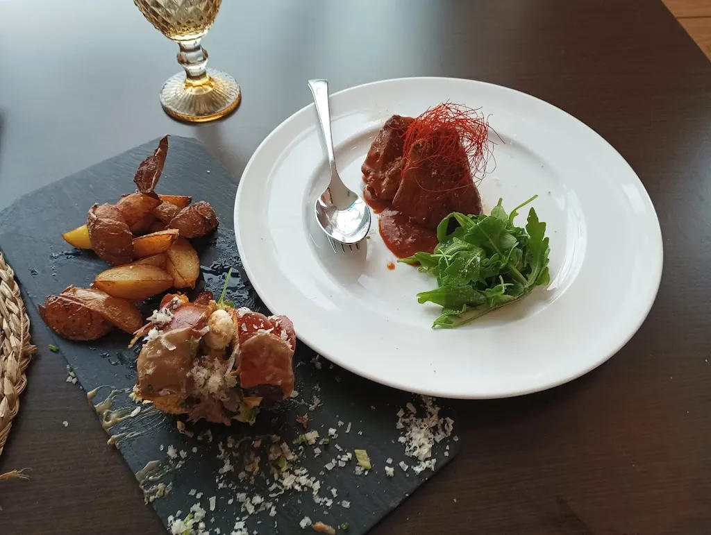 JAVIER GONZÁLEZ FERNÁNDEZ_Restaurante Almanzor_Talayuela_review