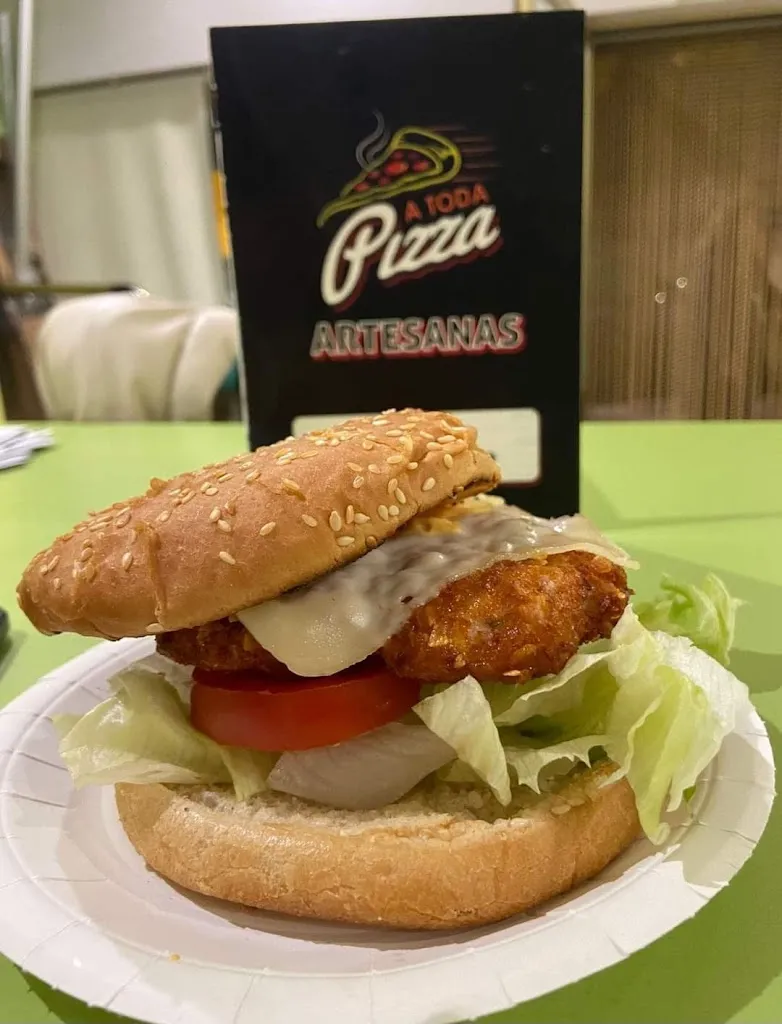 A toda pizza restaurant in Talayuela