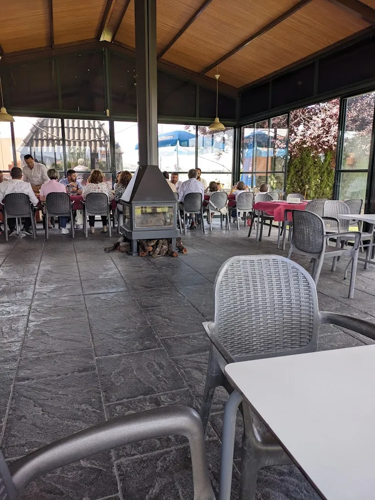 Bar terraza Tioky_Torre de Santa María_slider_image_1