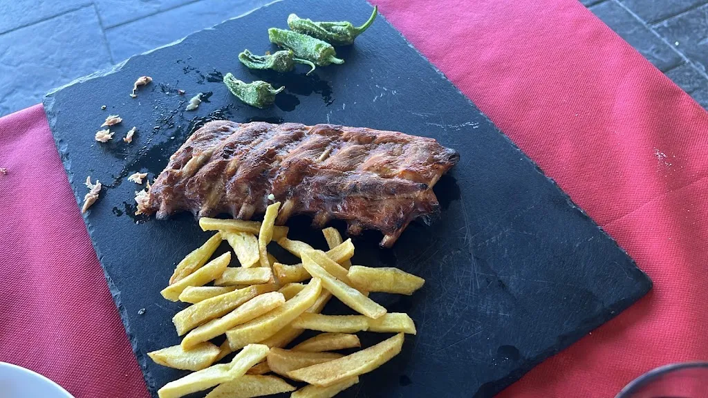 Bar terraza Tioky_Torre de Santa María_slider_image_2