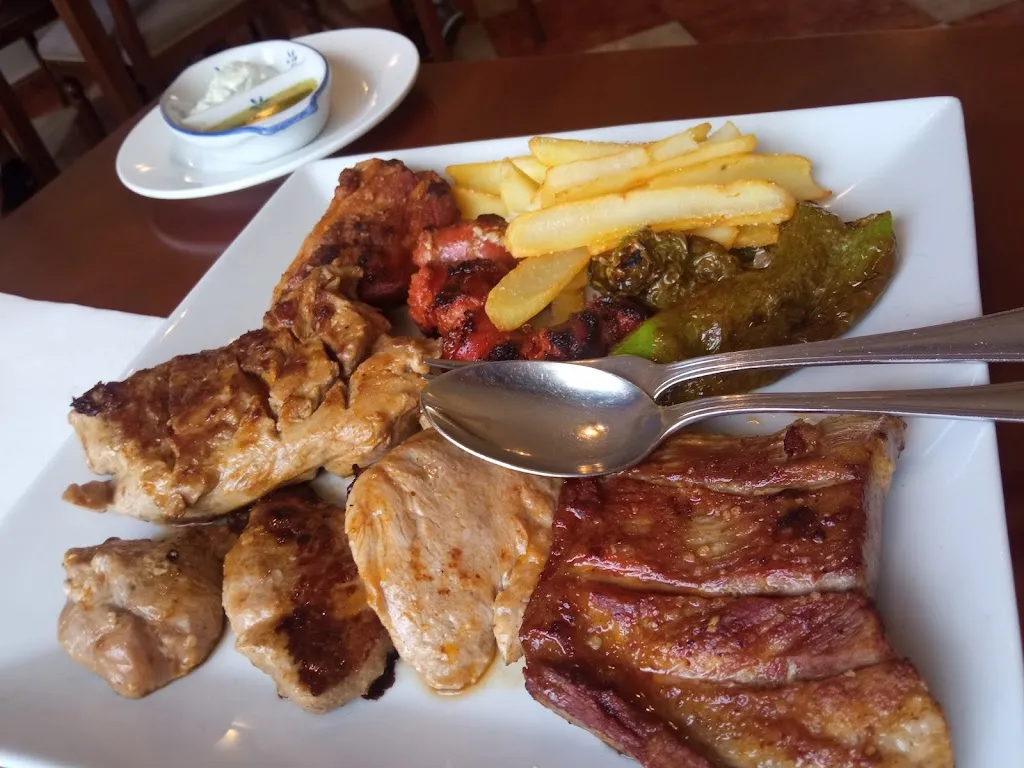 Menu_HOTEL - RESTAURANTE LAS GLORIAS_Torre de Santa María_image_5