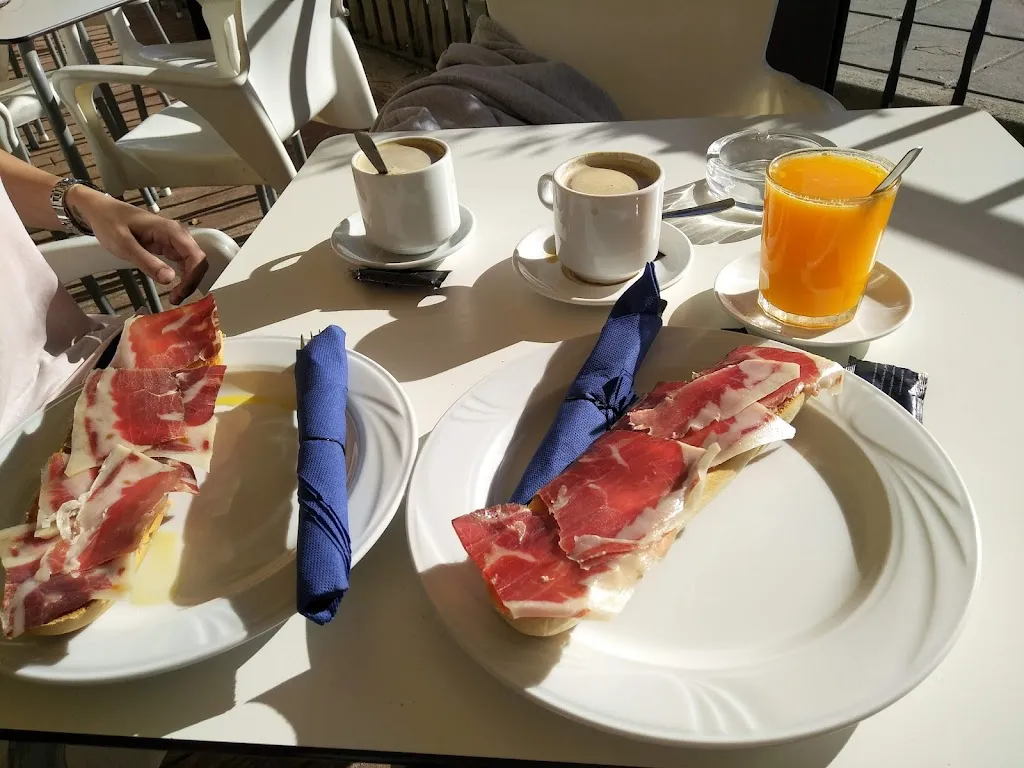 Menu_Hotel Carvajal_Torrejón el Rubio_image_5