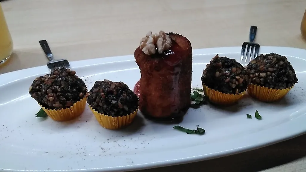 Conchi Nuñez Saez_TABERNA MOTIVOS_Albacete_review