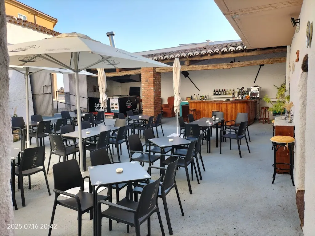 Parador de la Rosa · Torrejoncillo restaurant in Torrejoncillo