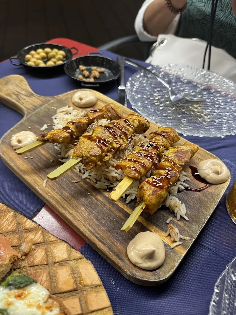 Restaurante The Tapa Negra_Albacete_slider_image_2