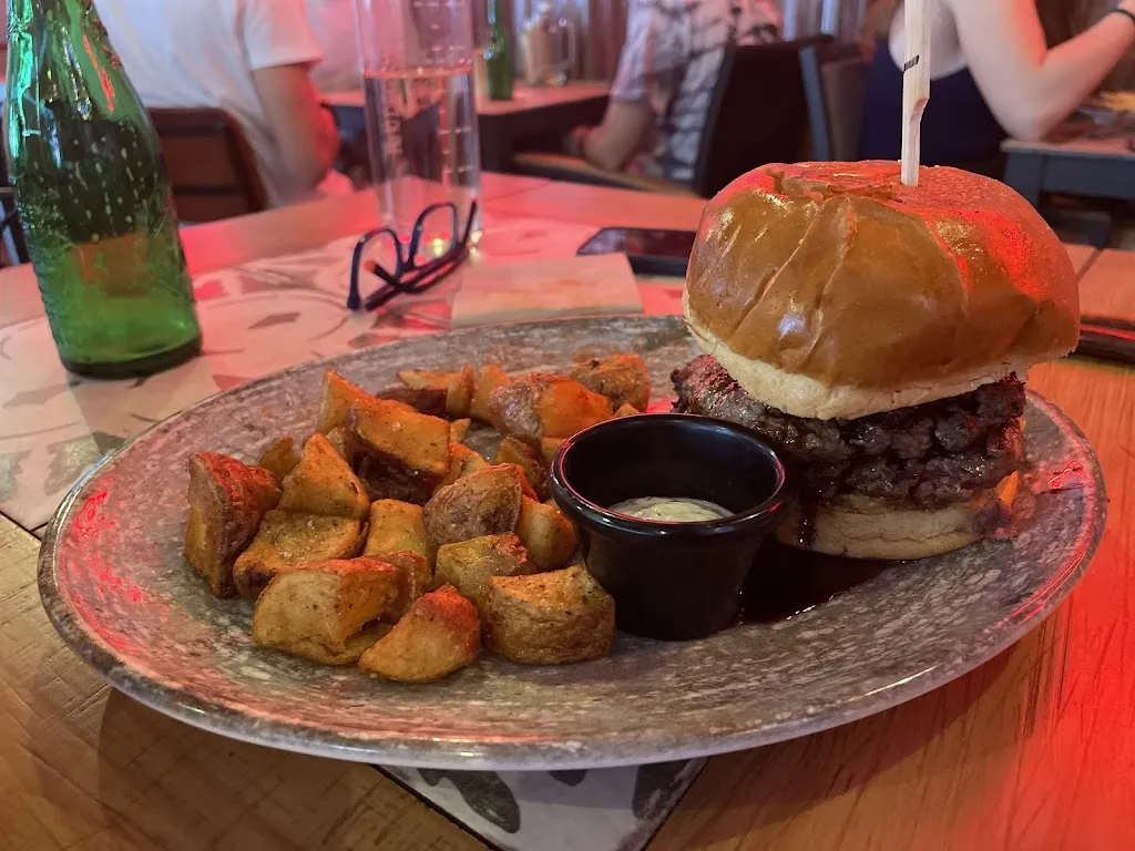 Menu_Trujillo Burgers Bustamante | Hamburguesas Atocha-Mendez Alvaro_Trujillo_image_5