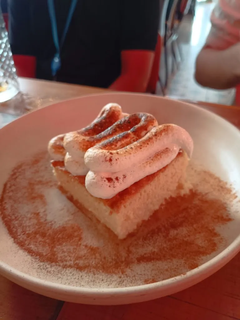 Ramarajan Subburaj_Trujillo Burgers Bustamante | Hamburguesas Atocha-Mendez Alvaro_Trujillo_review