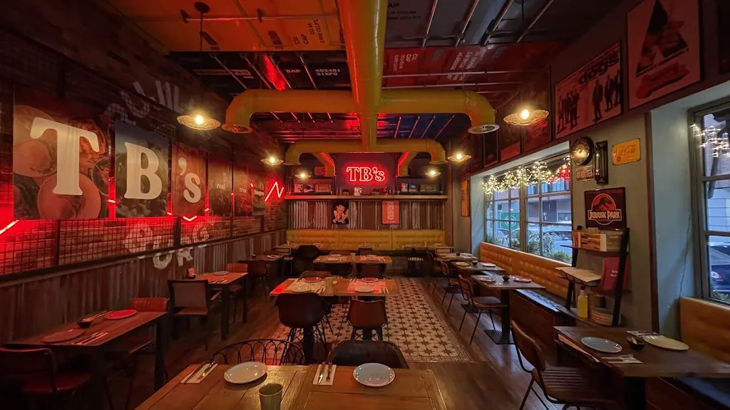 Trujillo Burgers Bustamante | Hamburguesas Atocha-Mendez Alvaro restaurant in Trujillo