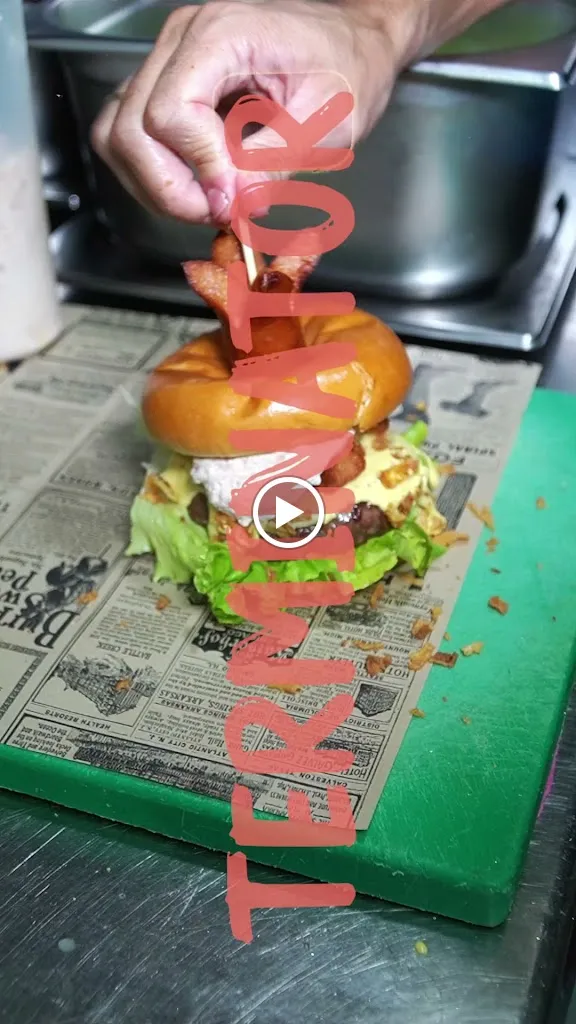 Trujillo Burgers Bustamante | Hamburguesas Atocha-Mendez Alvaro_Trujillo_slider_image_2