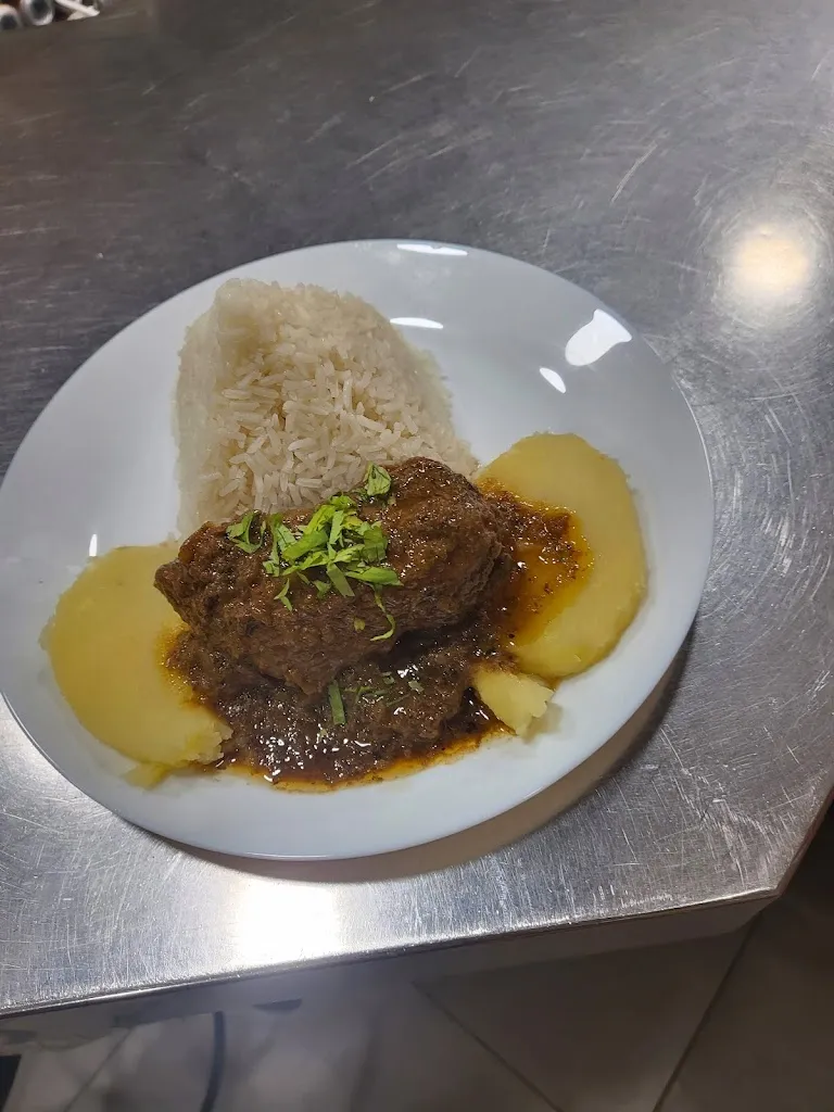 Jose Aldo Reyes Centurion_Las tradiciones de trujillo 2_Trujillo_review