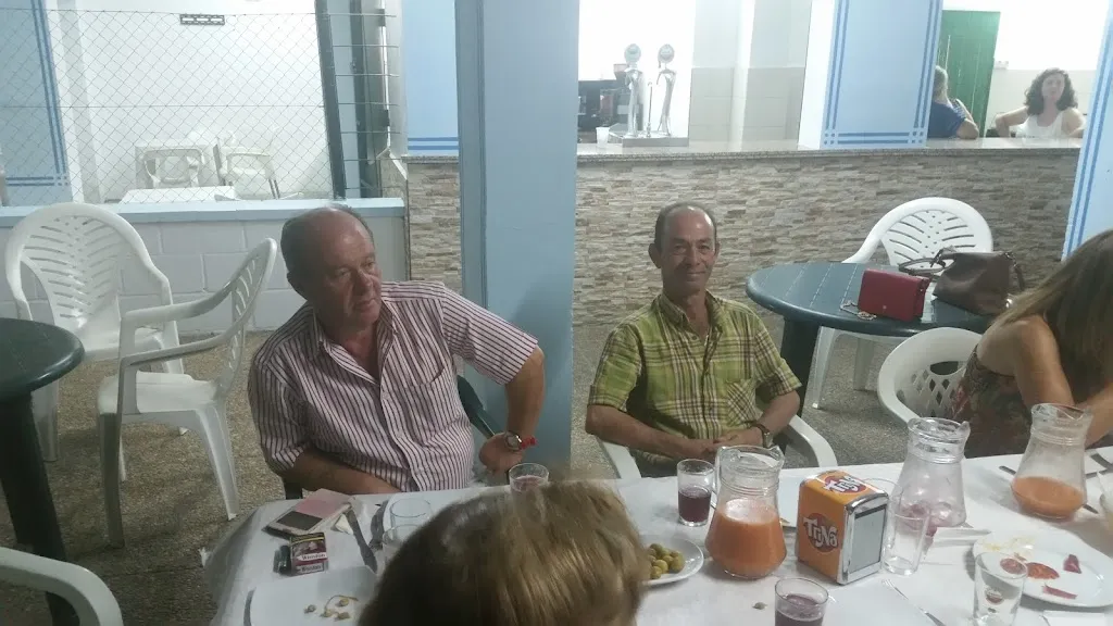 Leon's Pub_Torremocha_slider_image_2