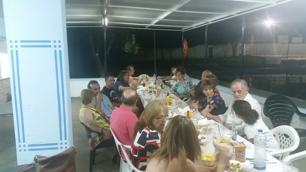 Leon's Pub_Torremocha_slider_image_3