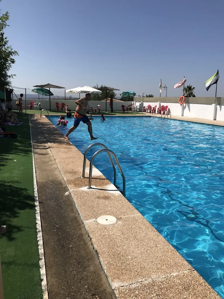 Terraza Cafe Bar Restaurante Mor Blanc_Valdeobispo_slider_image_2