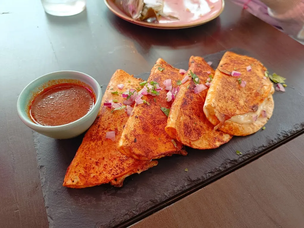 Adrian Fernandez Sanchez_Gave Mx Valdebebas_Valdefuentes_review