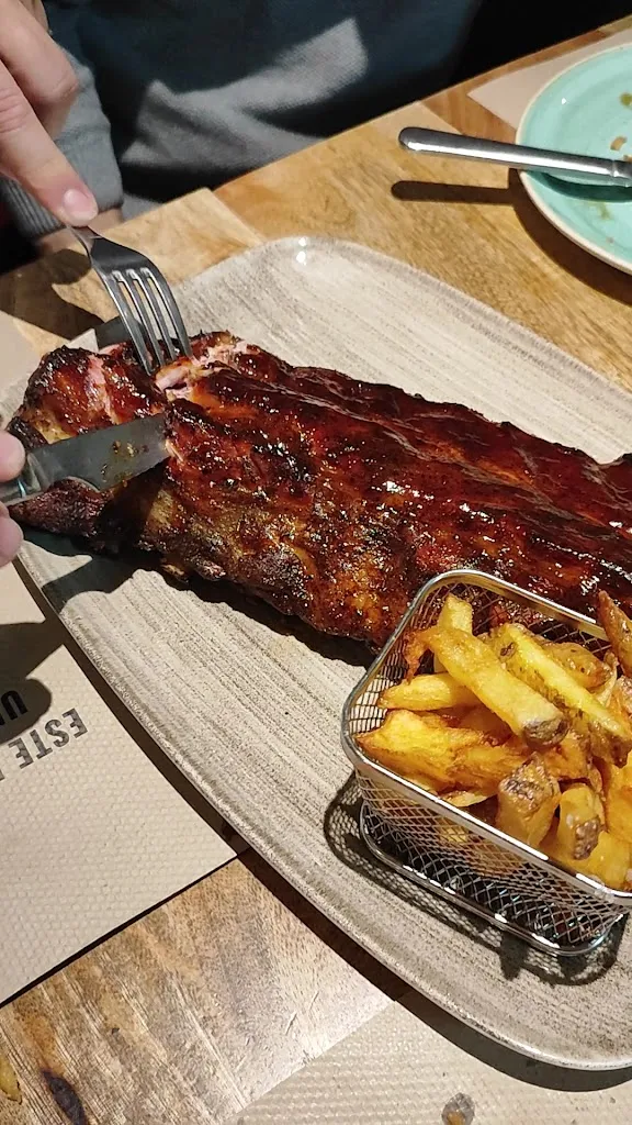 ALEXS Slow Smoked BBQ_Valdefuentes_slider_image_2