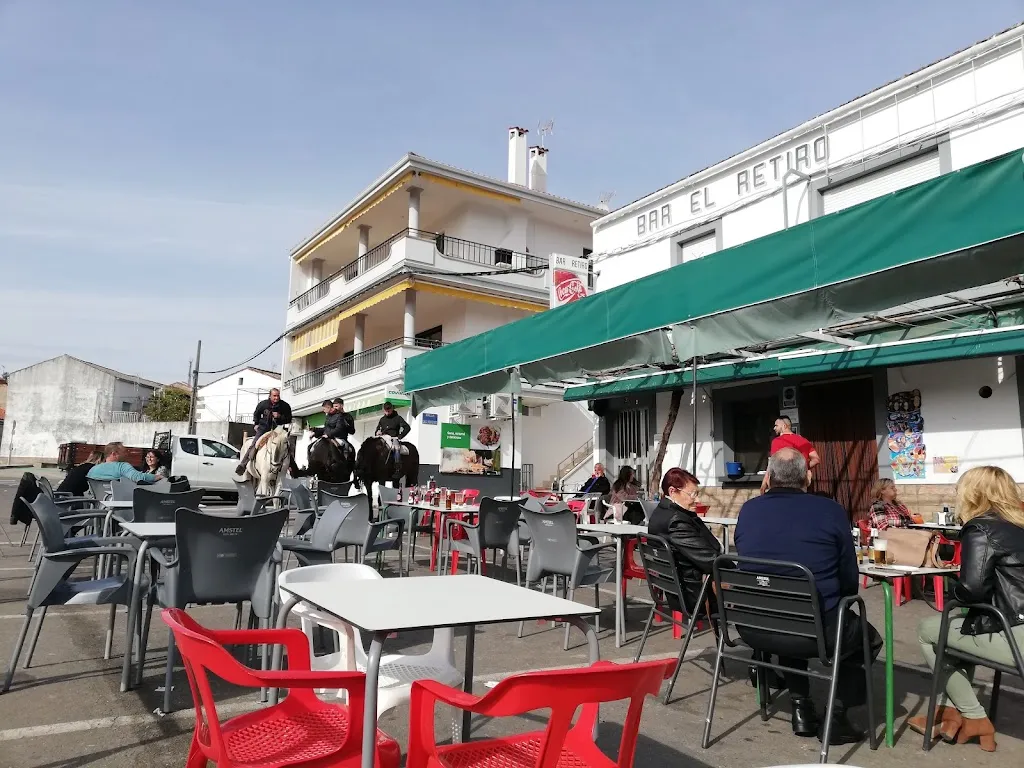 Bar El Retiro restaurant in Valverde del Fresno