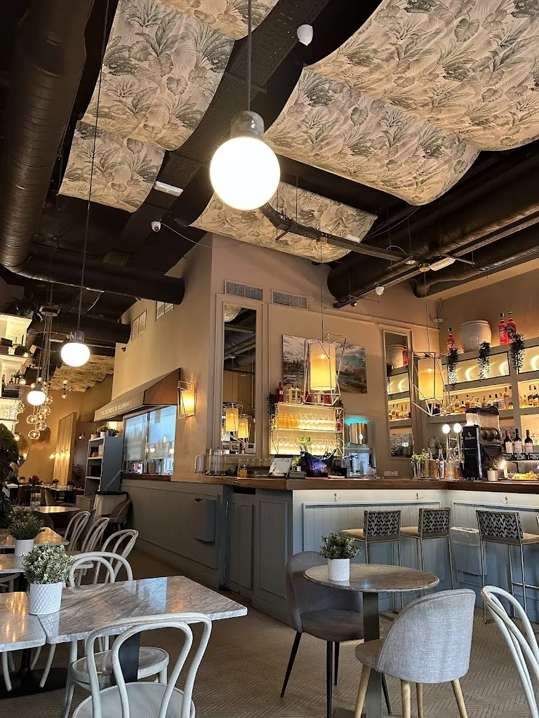 El Escondite de Villanueva l Restaurante Barrio Salamanca_Villanueva de la Sierra_slider_image_3