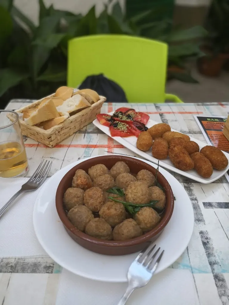 Menu_Bar K` Busy_Villanueva de la Vera_image_7