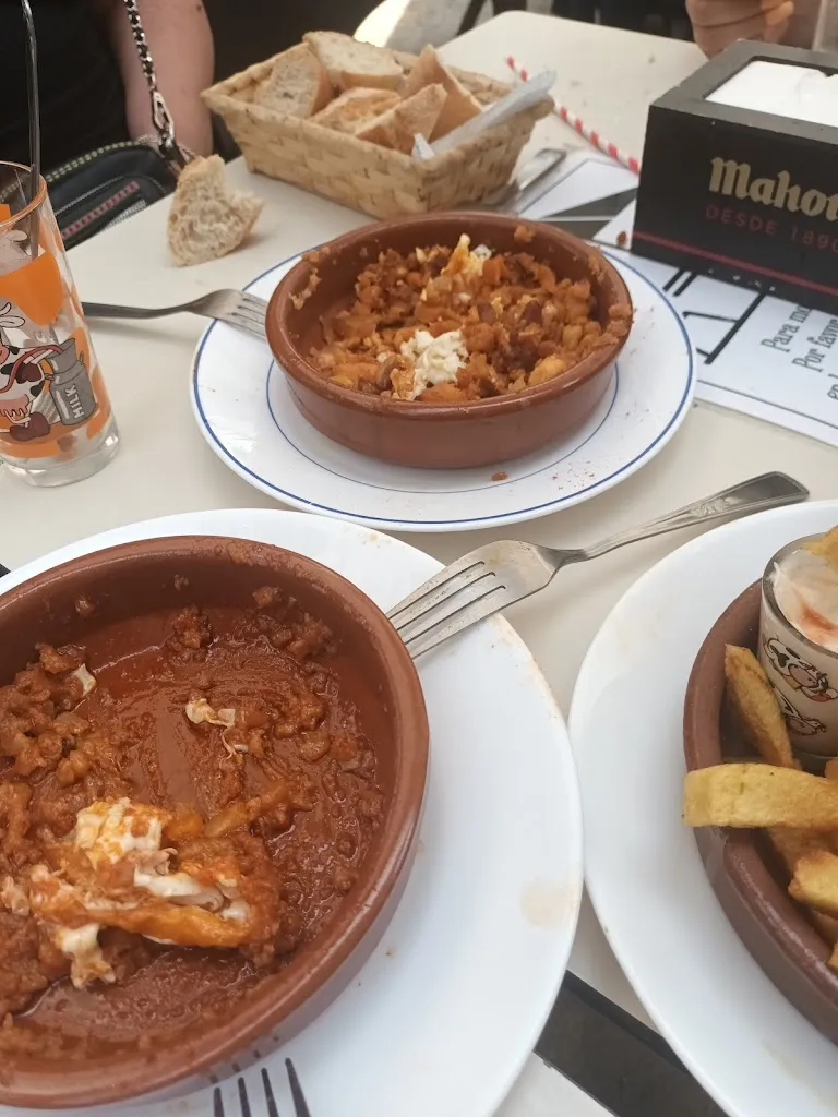 Izar GL_Bar K` Busy_Villanueva de la Vera_review