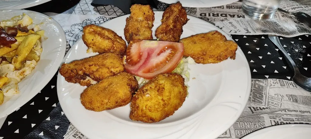 Rubén Rgz_RESTAURANTE EL RINCON DE CHISPITA Y DISCOTECA TENEGUIA_Zarza de Granadilla_review