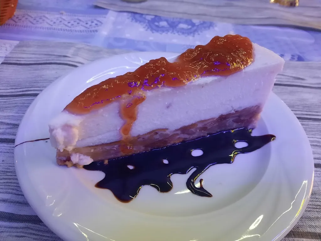 lidia diaz rodriguez_RESTAURANTE EL RINCON DE CHISPITA Y DISCOTECA TENEGUIA_Zarza de Granadilla_review