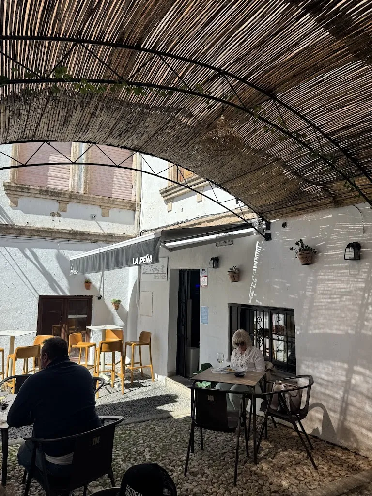 Vanessa Duarte_LA PEÑA Café&Tapas_Valencia de Alcántara_review