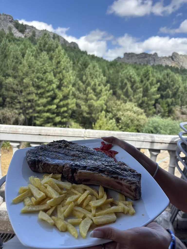 Lorena LG_Gilo - Punto de Encuentro_Valencia de Alcántara_review