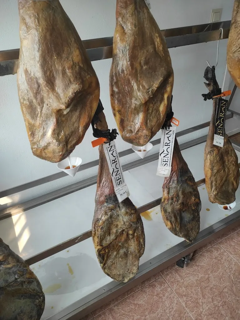 David G._Ibéricos Señorón - Jamones y Embutidos de Extremadura_Valencia de Alcántara_review