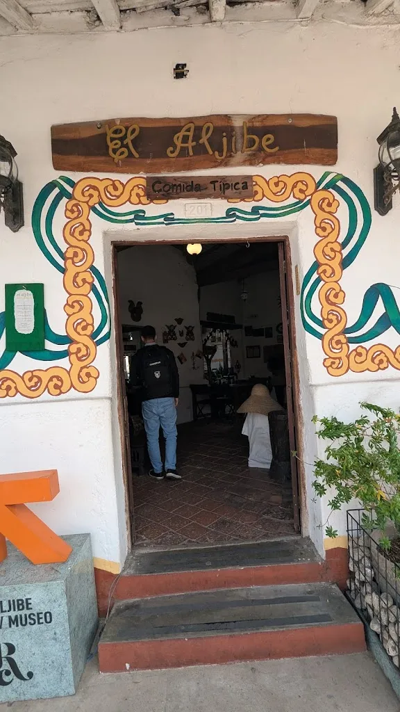 Scott S_El Aljibe Comida Típica_Santa Cruz de la Sierra_review