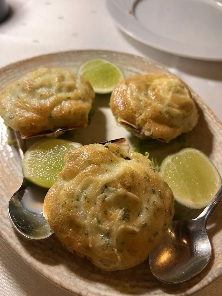 marius bompa_Chalet la Suisse_Santa Cruz de la Sierra_review