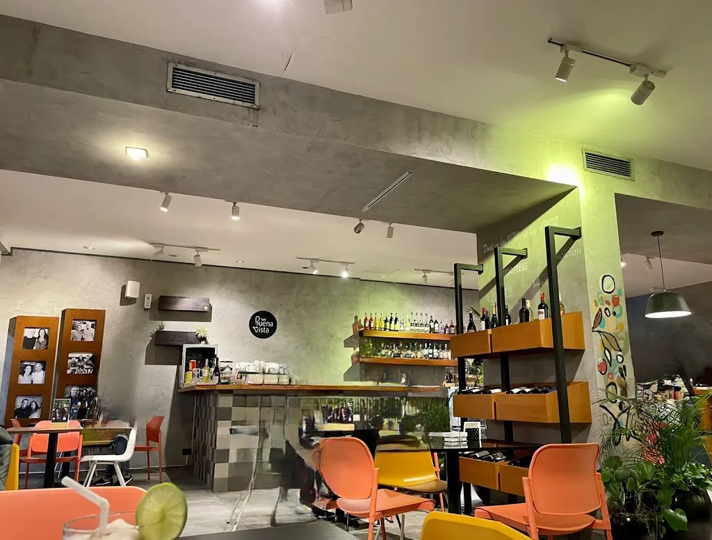 Orlando Frazier_Inés España Bistro & Bakery_Santa Cruz de la Sierra_recensione