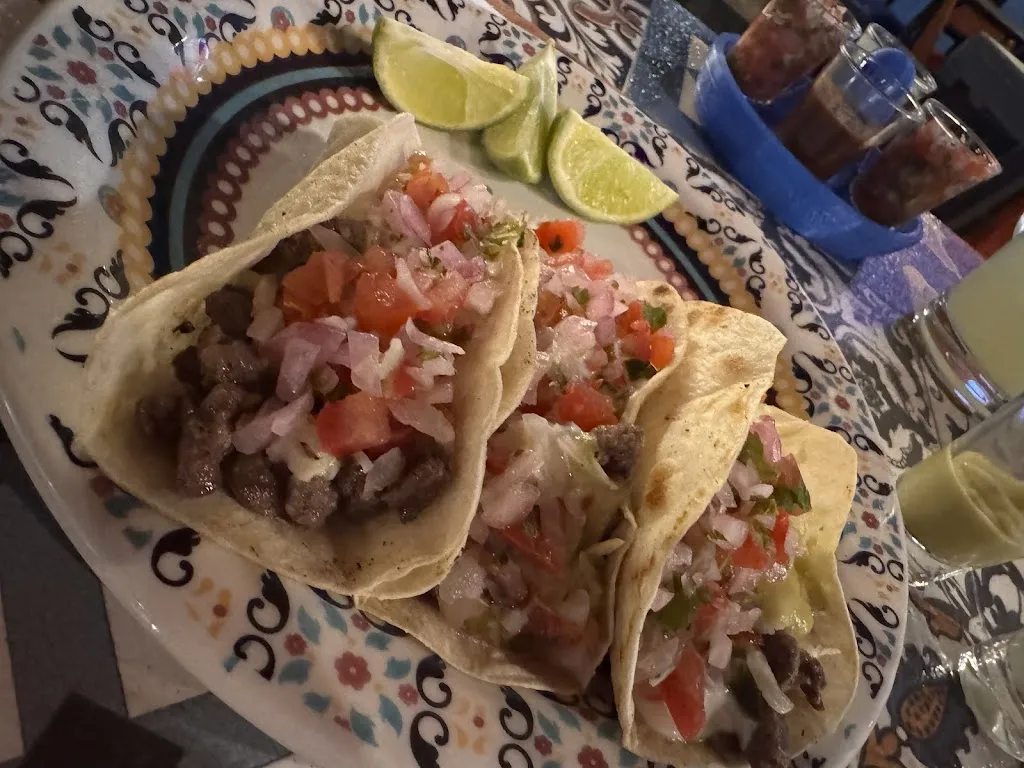 Ilkay_Piñata Wey_Santa Cruz de la Sierra_review