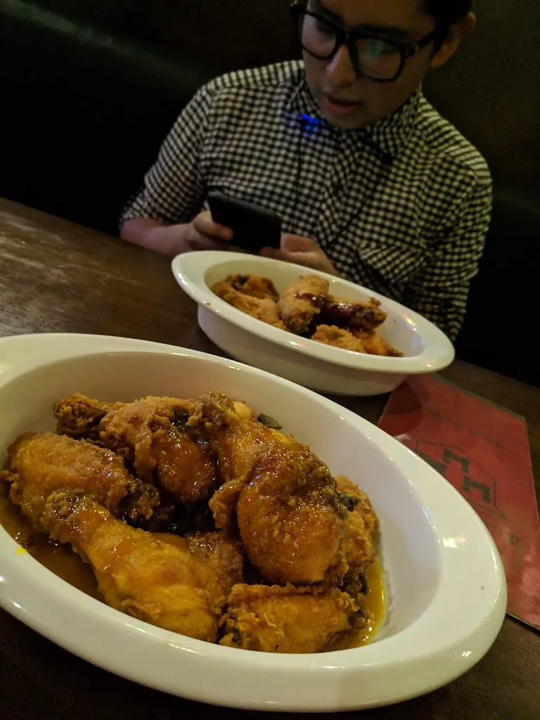 Leonardo Muñoz Huanca_The Dubliner_Santa Cruz de la Sierra_review