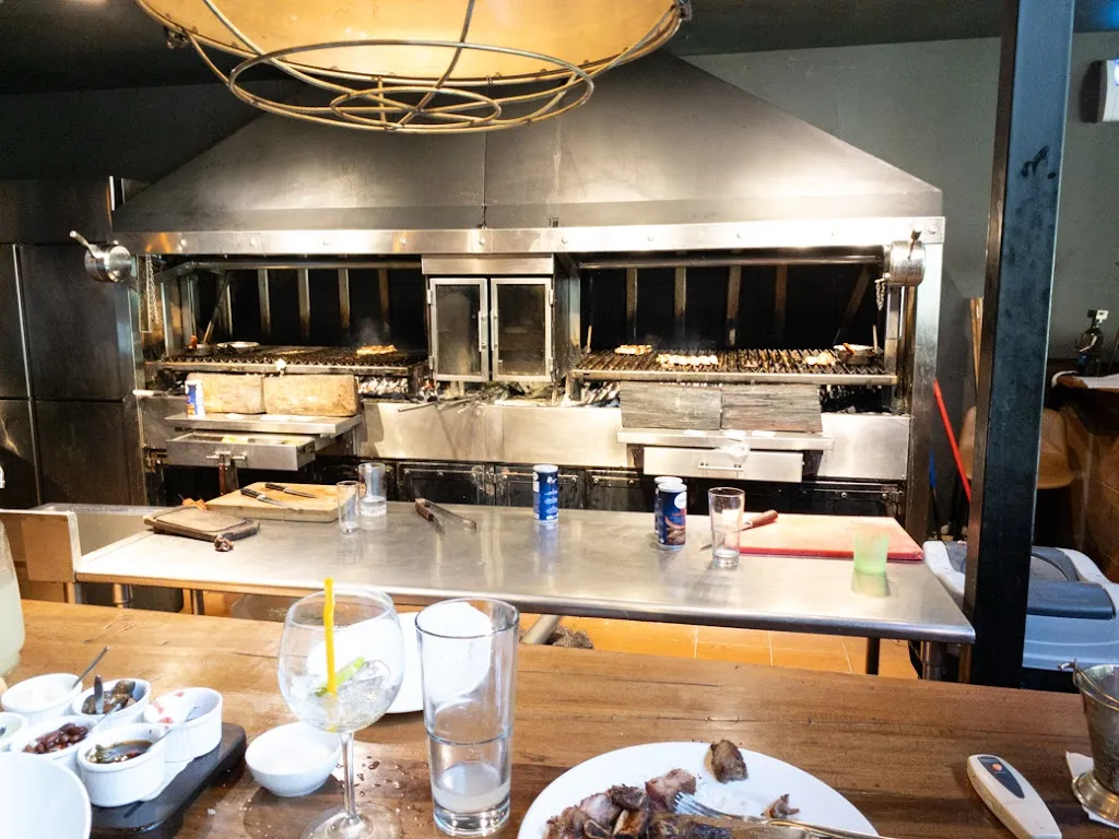 Gonzalo Contreras del Solar_Vaca Morena - Equipetrol_Santa Cruz de la Sierra_review