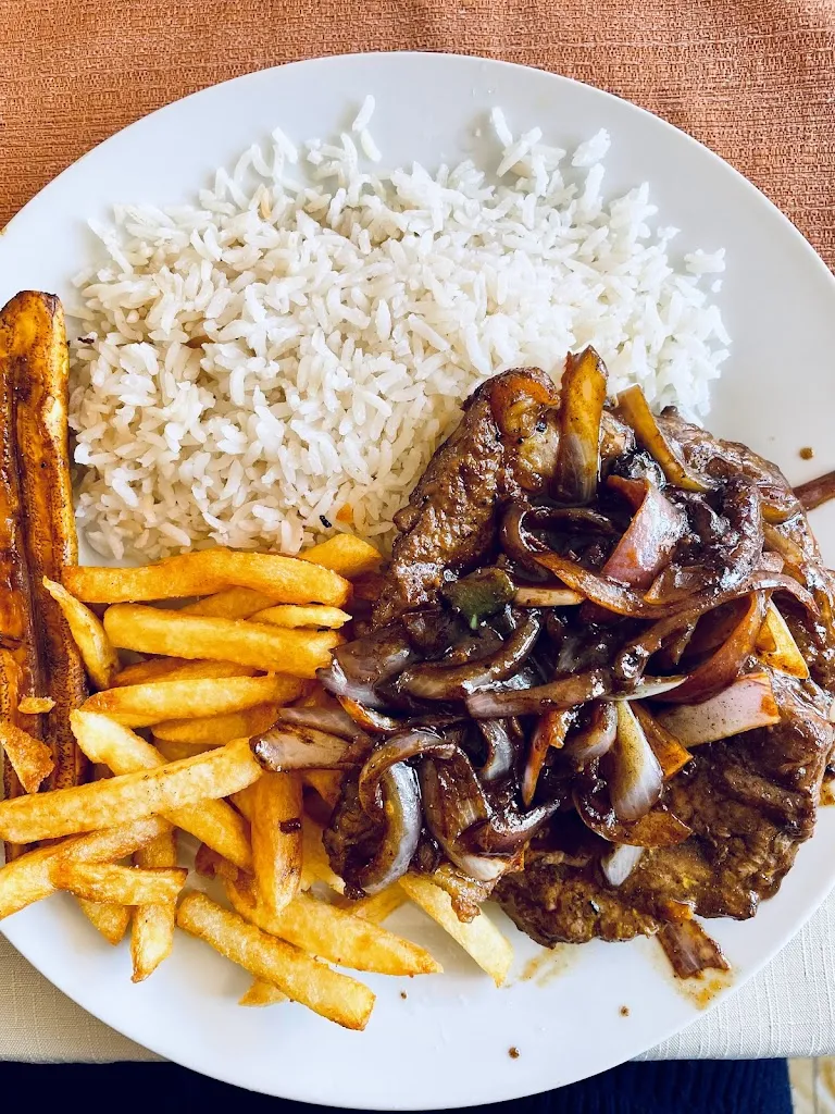 Agustín Leira_El Cortijo Restaurant_Santa Cruz de la Sierra_review