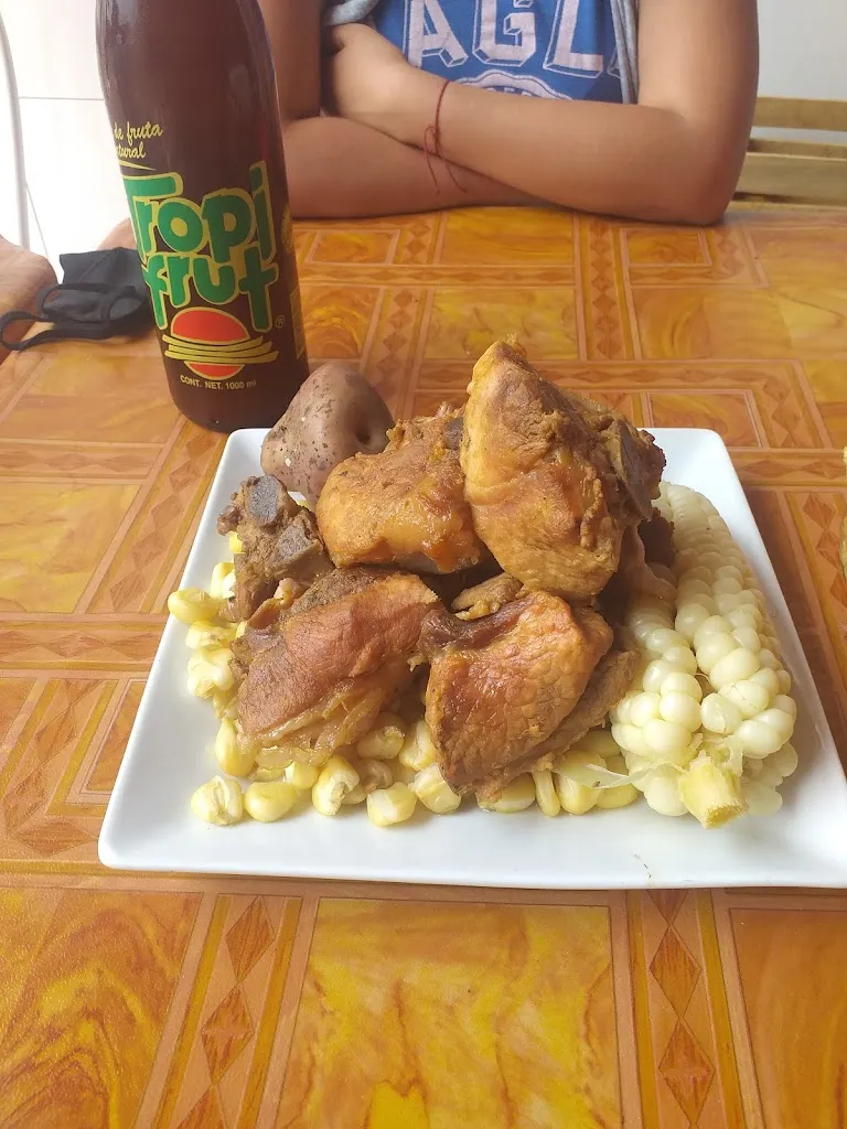 Marbin Zambrana_Las Tetonas restaurante_Santa Cruz de la Sierra_review