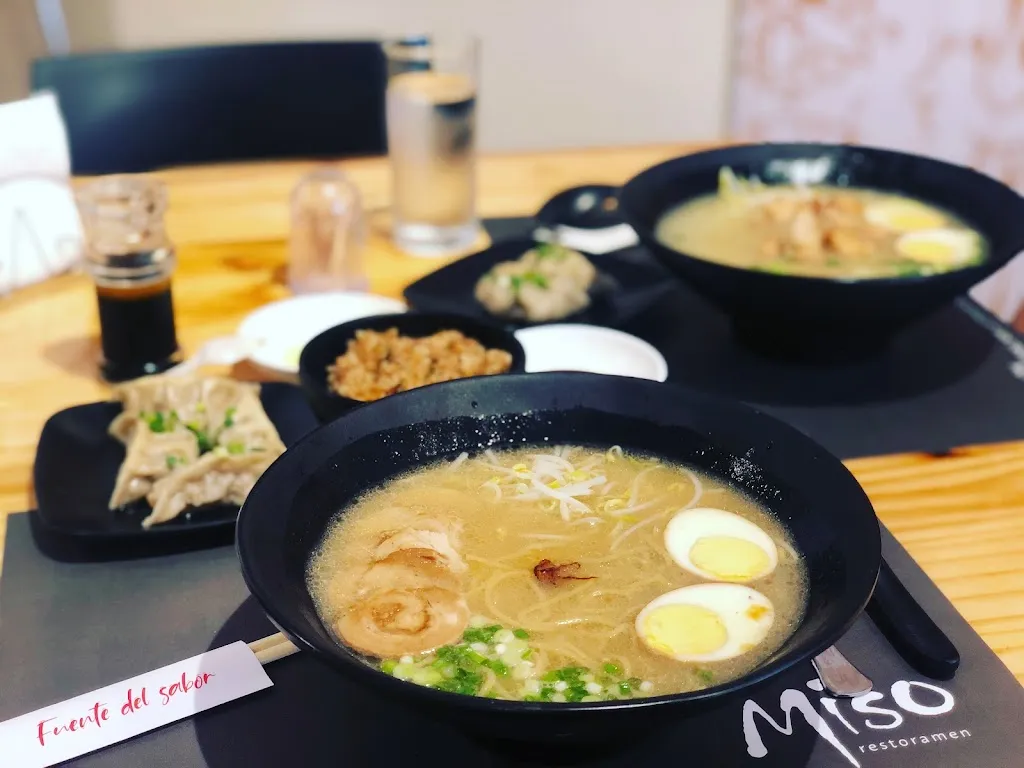 MISO Restoramen av. Velarde._Santa Cruz de la Sierra_slider_image_3