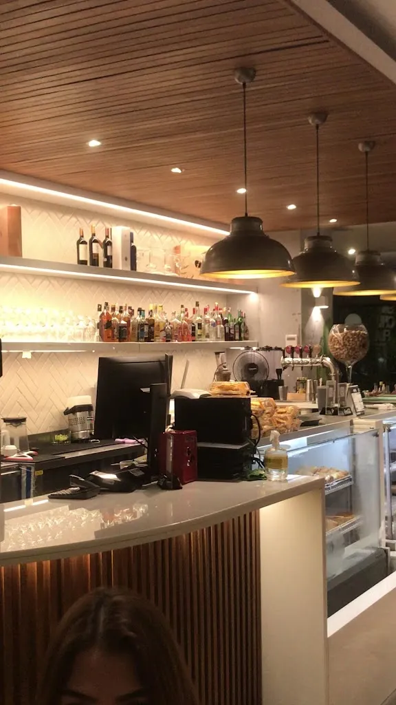 Ines España Bistro - Las Brisas_Santa Cruz de la Sierra_slider_image_2