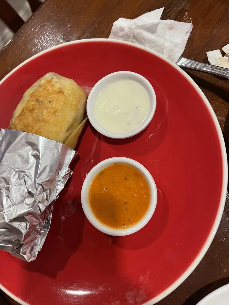 Mario Alberto Luna Terán_Mazatlan Mexican Food Urbari_Santa Cruz de la Sierra_review