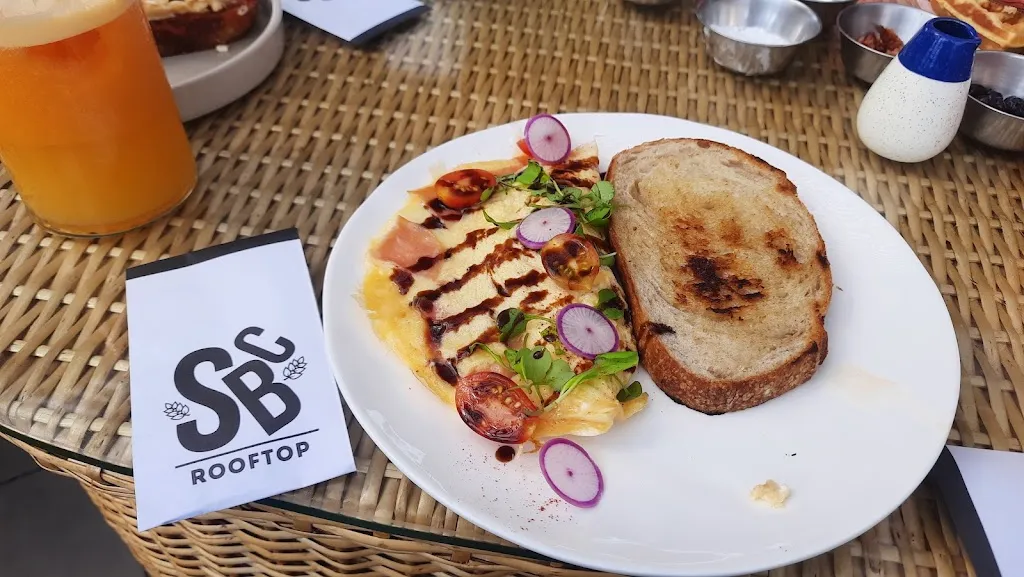 Cecilia Gonzalez_SBC Rooftop_Santa Cruz de la Sierra_review