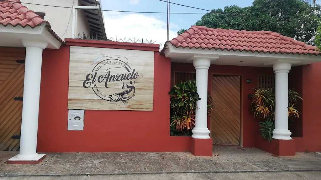 El Anzuelo Restaurante_Santa Cruz de la Sierra_slider_image_1