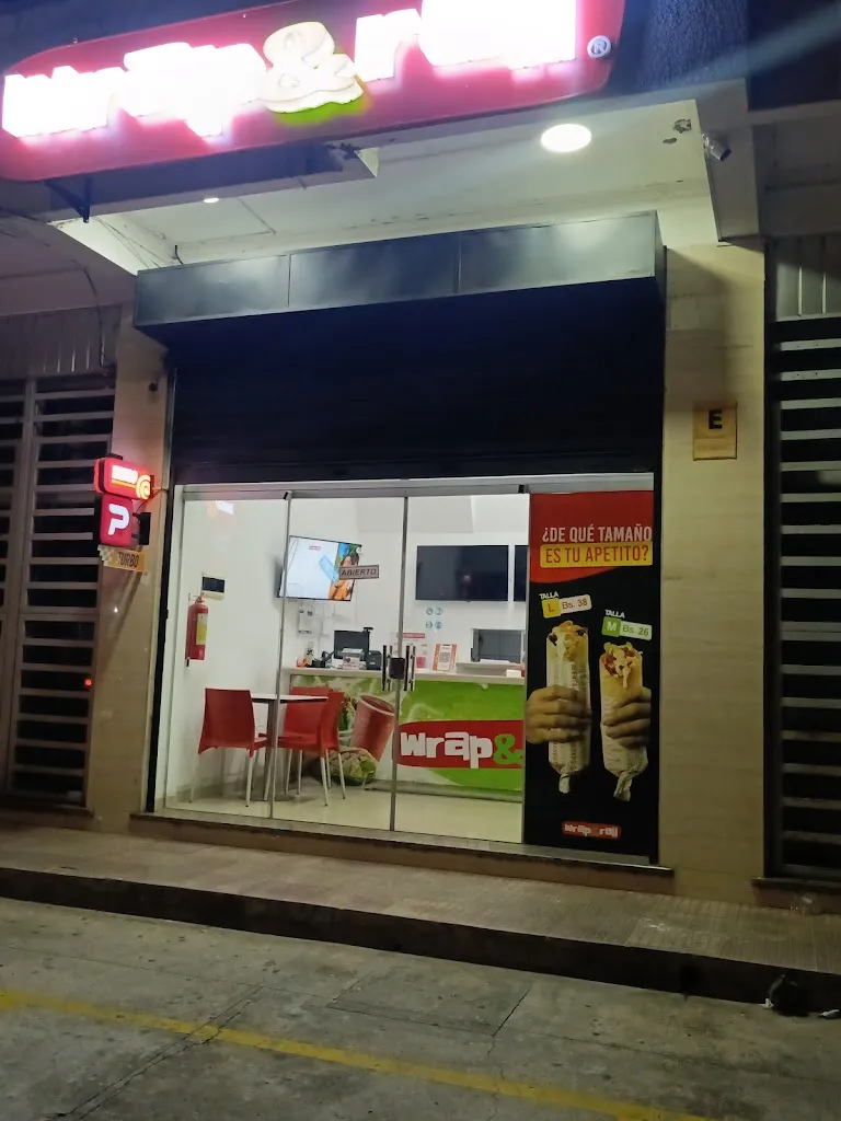 Wrap&Roll Las Palmas, Santa Cruz restaurant in Santa Cruz de la Sierra